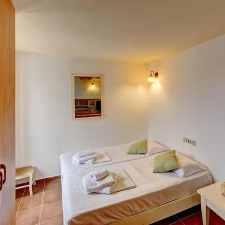 Horizon Villa, Near Heraklion Achlada