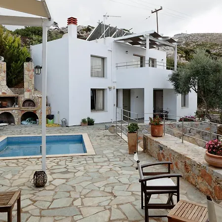 Horizon Villa, Near Heraklion Akhládha