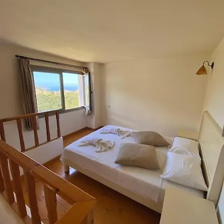 Horizon Villa, Near Heraklion * Akhládha